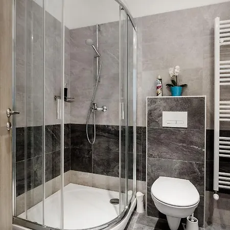 Elegant In Budapešť