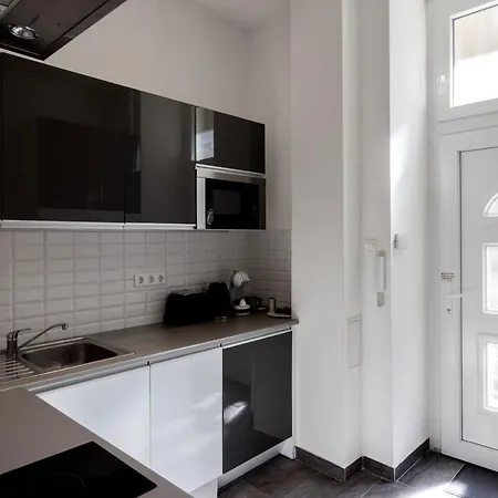 Elegant In * Budapešť